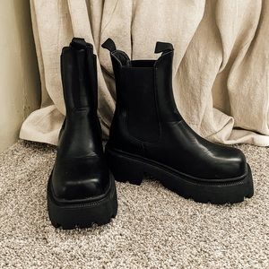 Black Chelsea boots